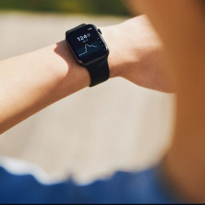 空腹時血糖および食後血糖を定期的にチェック